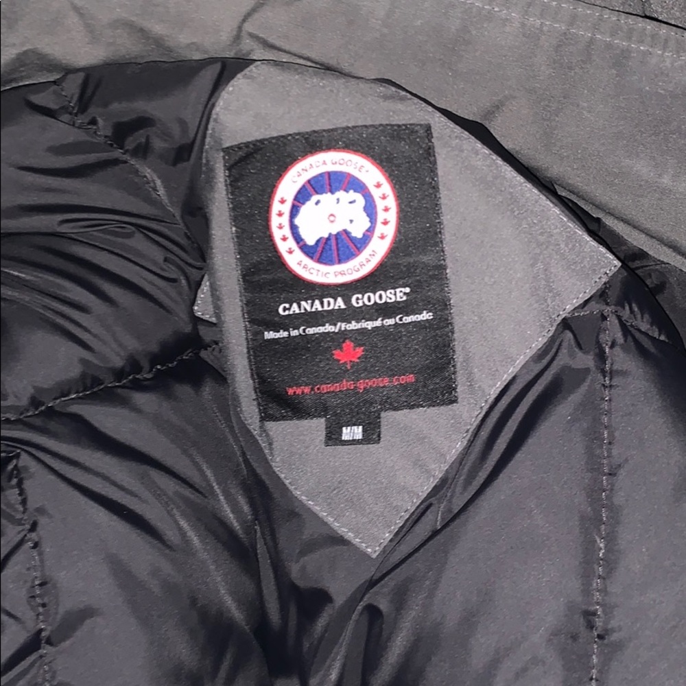 Women’s M CANADA GOOSE - Picture 2 of 7